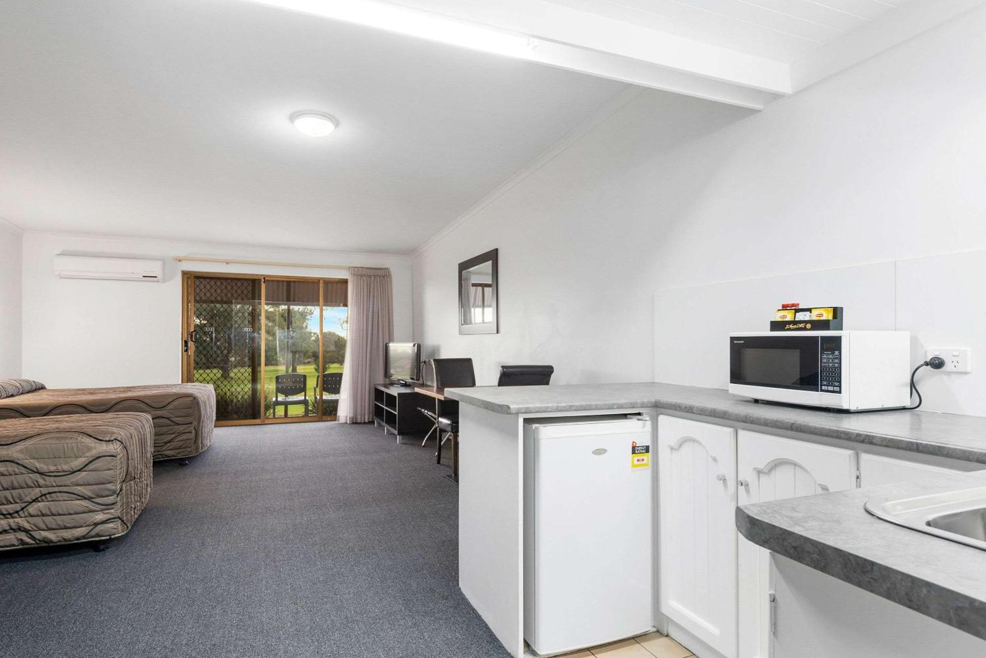 Comfort Inn & Suites Riverland Barmera Esterno foto